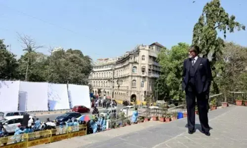 Amitabh Bachchan Reminisces Shooting For ‘Deewar’ Movie As He Visited The Same Location After Many Years