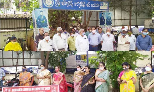 LIC employees oppose FDI hike in insurance sector