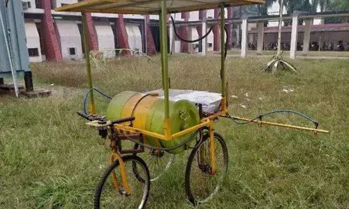 IIT researchers develop solar-powered pest control system