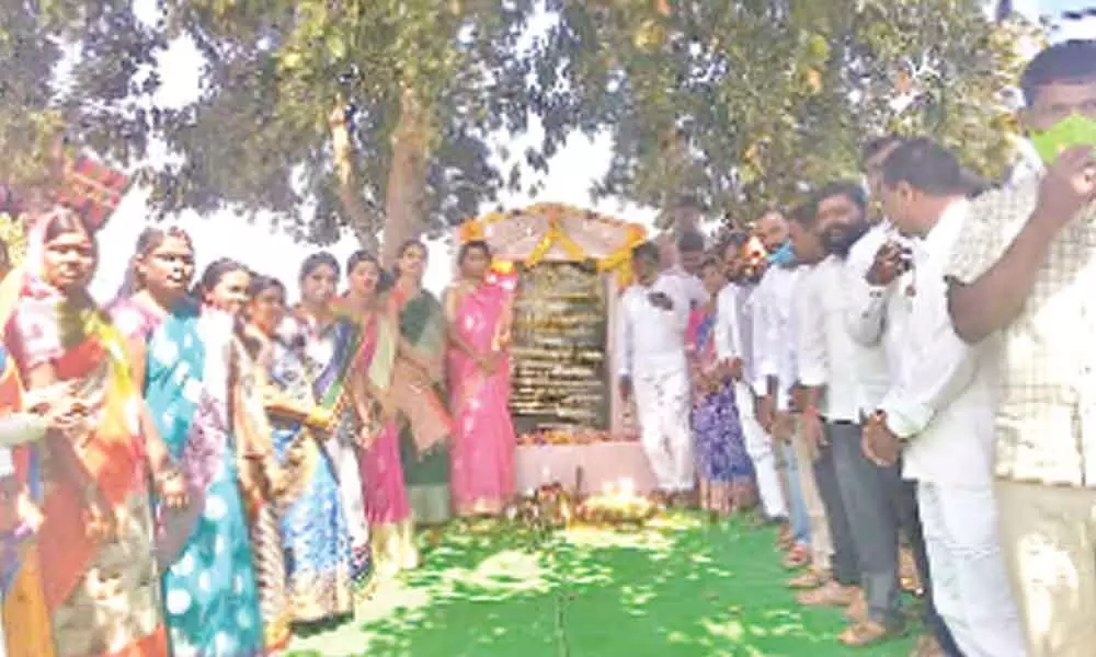 ZP chief Anitha Harinath Reddy lays stone for anganwadi centre