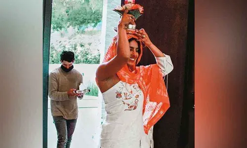 Masaba Gupta Shares The House Warming Pics Of Nick Jonas And Priyanka Chopra