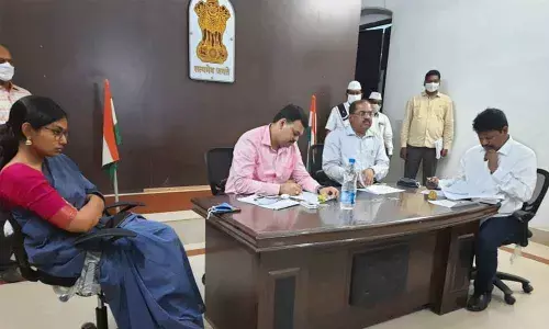 Krishna District Collector Md Imtiaz addressing the officials in Nuzvid on Thursday