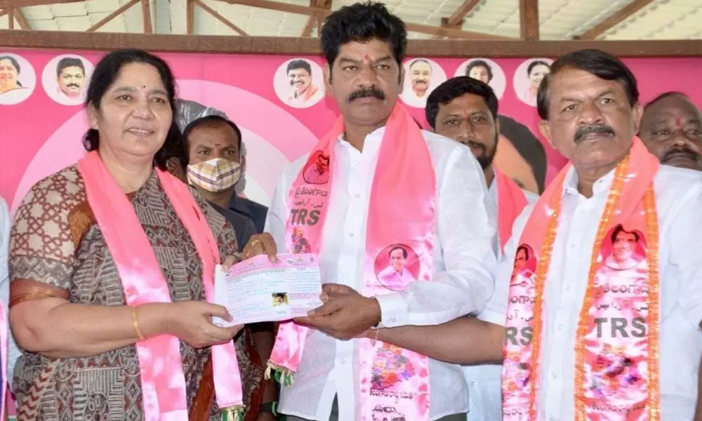 Tribal Welfare Minister Satyavathi Rathod at the launch of TRS membership drive in Mahabubabad on Friday