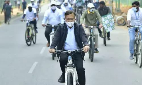 BBMP cyclothon launched to create awareness on cleanliness