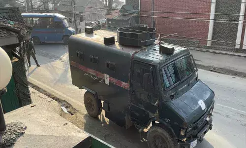 Omar Abdullah claims he, his family including father Farooq put under house arrest