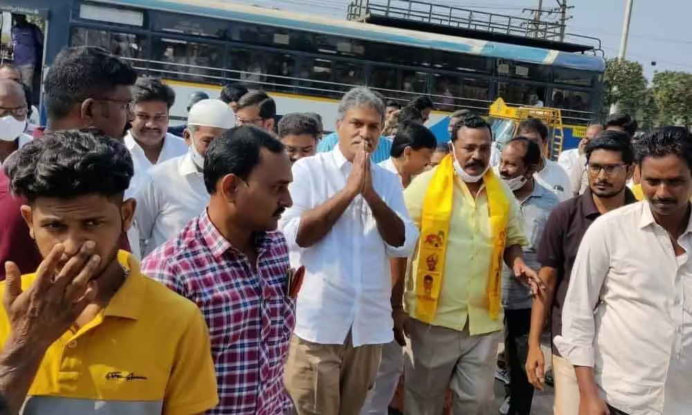 MP Kesineni Nani participating in the election campaign in 41st division in Vijayawada on Monday