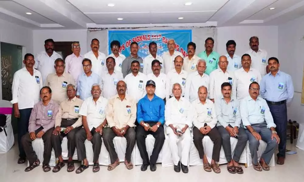 Ex-Servicemen celebrating the 111th Raising Day of Corps of Signals in Ongole on Monday
