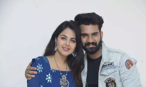 Akhil & Monal to act in Telugu Abbayi Gujurat Ammayi