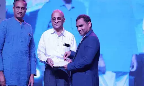 CEO of Pulsus Group G Srinubabu handing over a cheque for Rs 10 lakh to the Donation Collection Committee representatives in Visakhapatnam for the construction of Ayodhya’s Ram temple