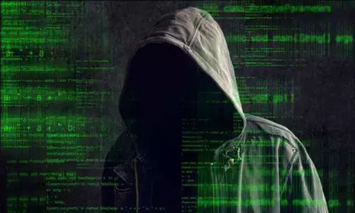 Andhra Pradesh: Cyber Criminals dupe a man of Rs. 1.4 lakh with fake online shopping coupon
