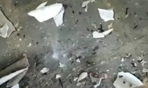 Construction blasts damage 10 houses