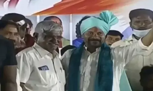 Sureedu attends Revanth Reddys padayatra