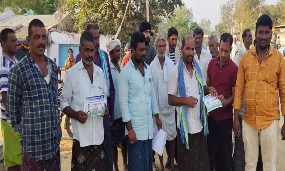 Third phase of polling begins for Grama Panchyat elections in Gurazala division