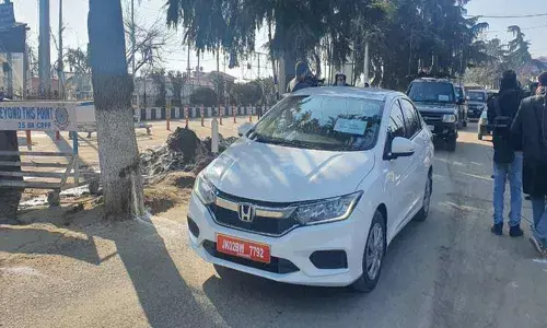 Foreign envoys of over 20 nations arrive in Jammu and Kashmir