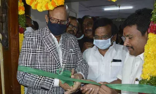 MP TG Venkatesh, Minister Velampalli Srinivasa Rao and former Minister Sidda Raghava Rao inaugurating office of Arya Vysya Mahasabha in Vijayawada
