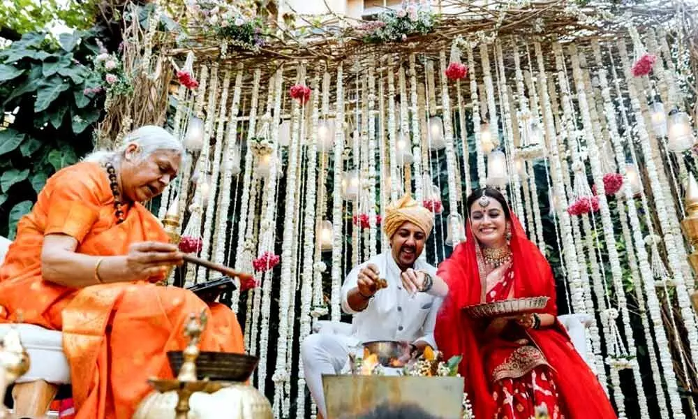 Kareena Kapoor Sends Her Best Wishes To Newlyweds Dia Mirza And Vaibhav Rekhi