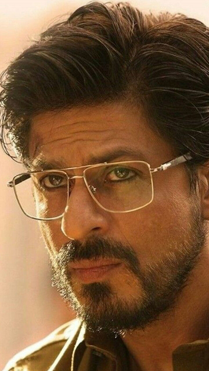 Shah Rukh Khan Rocks the Beard Look