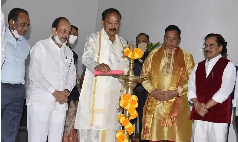 Venkaiah roots for primary education in mother tongue