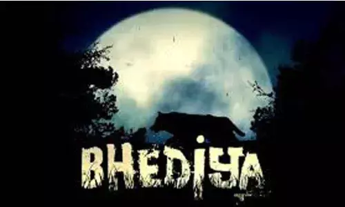 Janhvi Kapoor And Shraddha Kapoor Welcome Varun Dhawan To Their World Of Horror