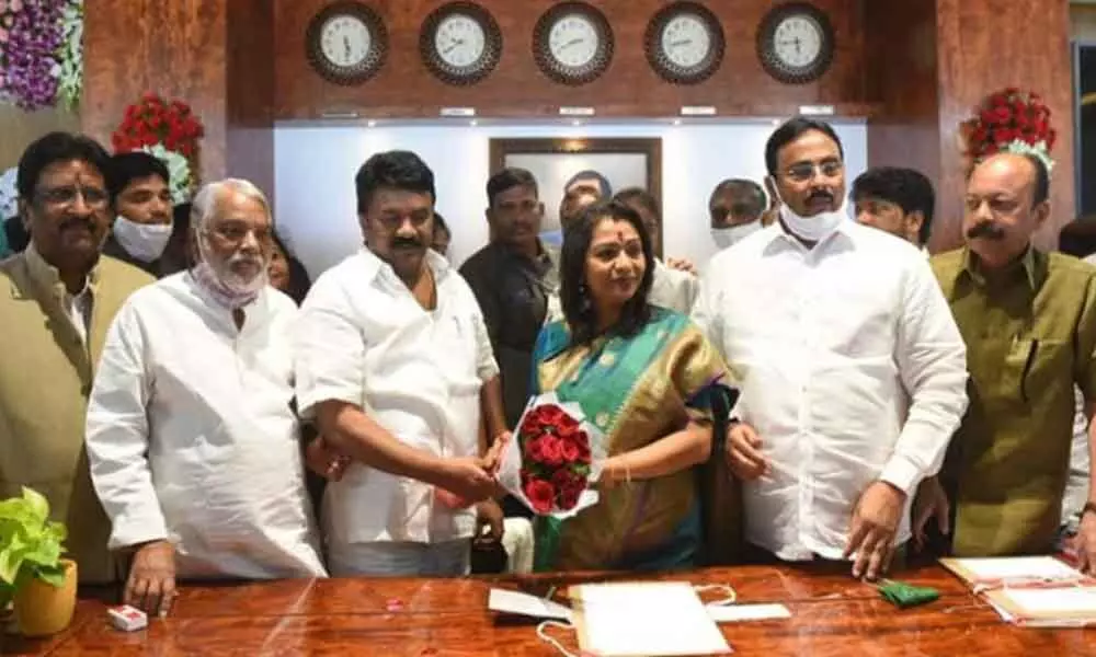 Gadwal Vijayalakshmi on Monday took charge as Mayor of Hyderabad at the GHMC office here in the city.