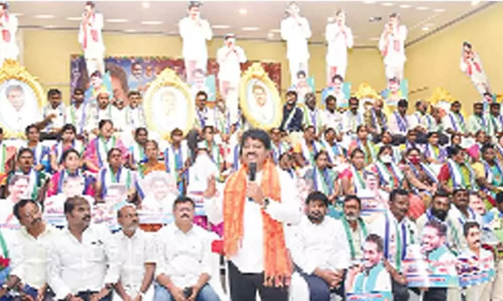 MLA B Madhusudana Reddy with the new sarpanches and ward members from the constituency at a meeting in Srikalahasti on Monday.