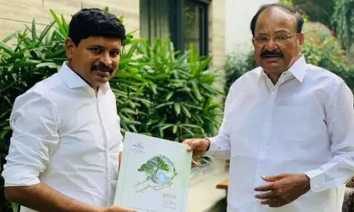 Venkaiah Naidu all praise for Vruksha Vedam book