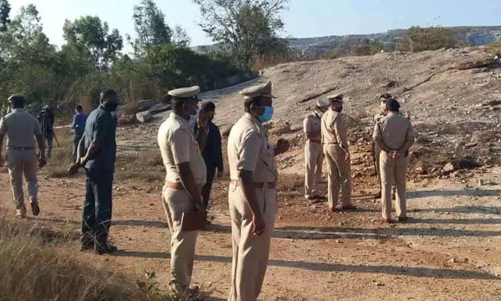 Police officers at the spot of Chikkaballapur blast