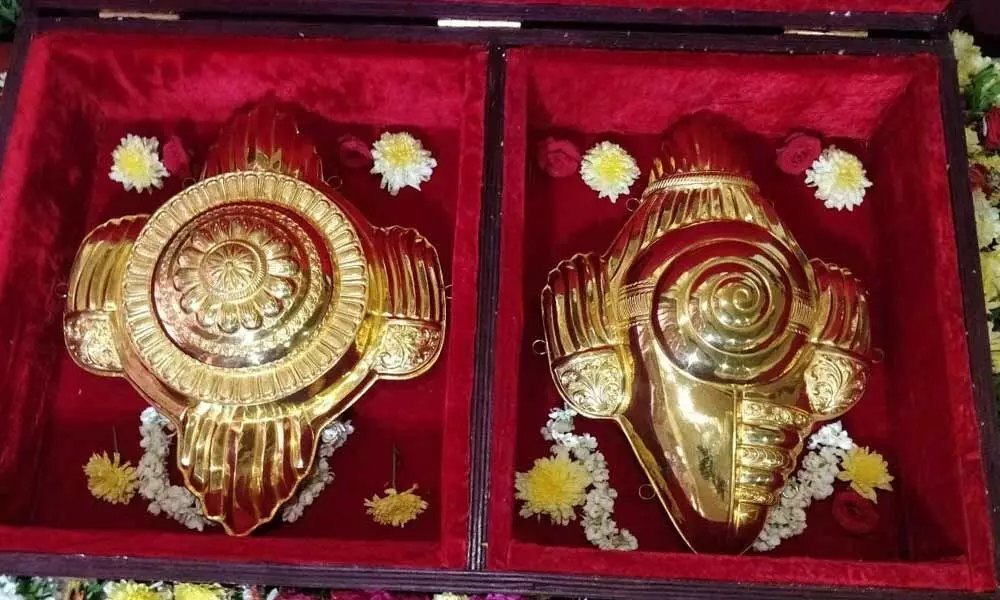 Tamil Nadu devotee to offer golden conch, disc to Lord Balaji