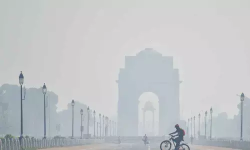 Delhi air quality continues to remain in very poor category