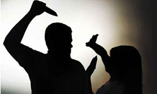Andhra Pradesh: Son-in-law attacks his aunt and cut off her ear in Adoni for money