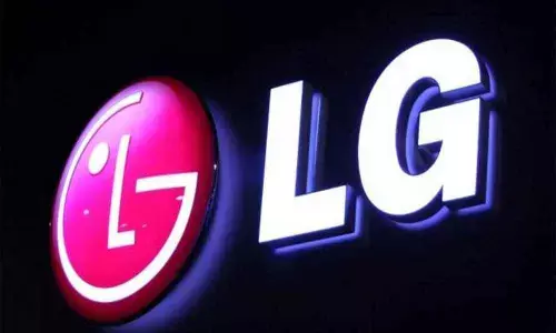 LG says not ditching plan to launch rollable smartphone