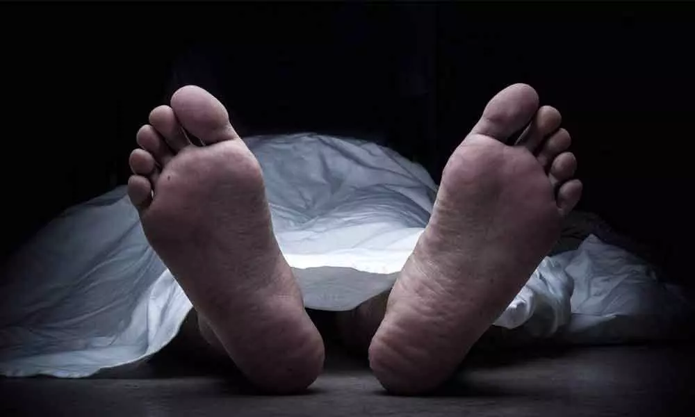 Man dies in mysterious circumstances in Nandigam of Srikakulam