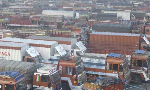 Mixed response to Bharat bandh