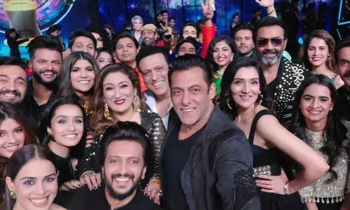 Sallu Bhai’s ‘mega selfie’