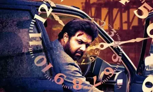 Kshana Kshanam Movie Review & Rating {3/5}