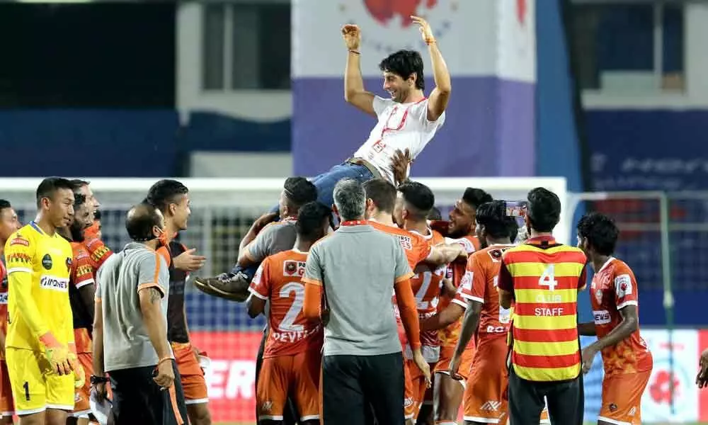 FC Goa celebrate as they make it to the playoffs by finishing 4th with 31 points