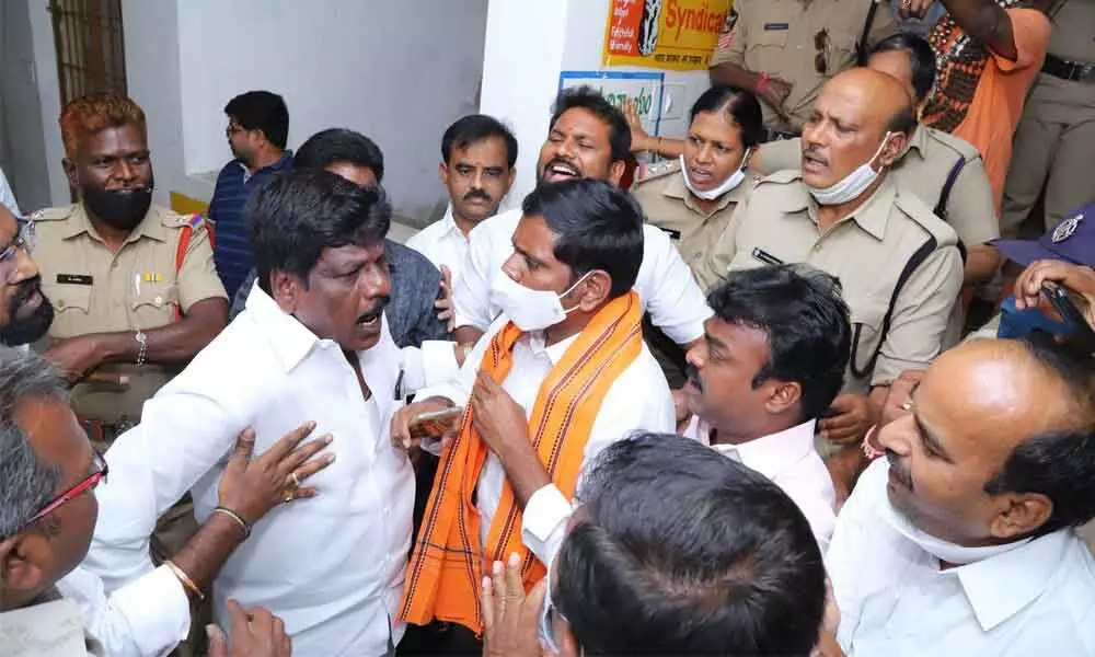 Clash erupts between YSRCP and BJP leaders over 26th ward nomination at ward sachivalayam in Tulasepuram Junction  in Tirupati  on Wednesday