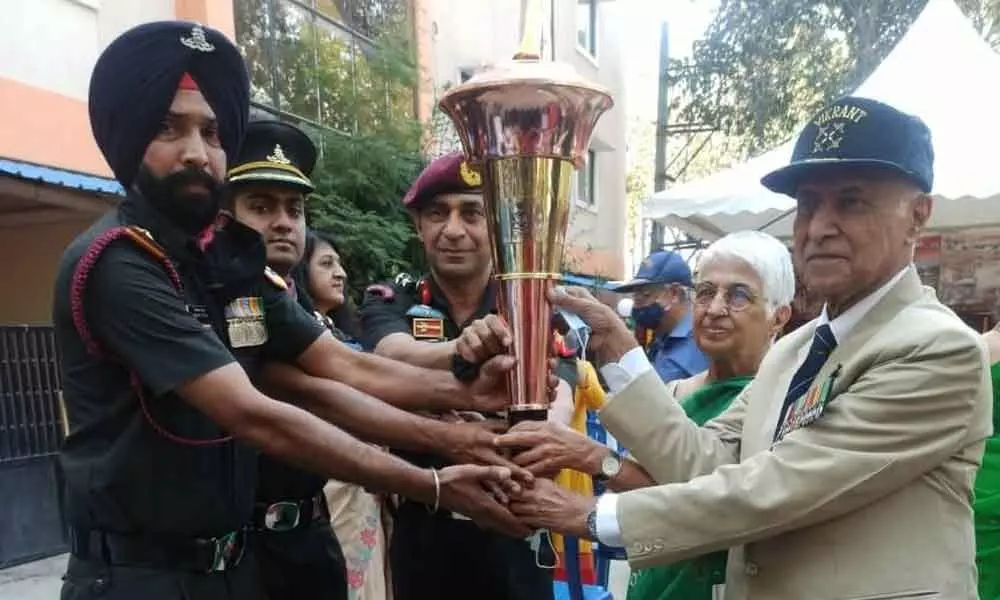 Mahaveer Chakra awardee receives ‘Victory Flame’