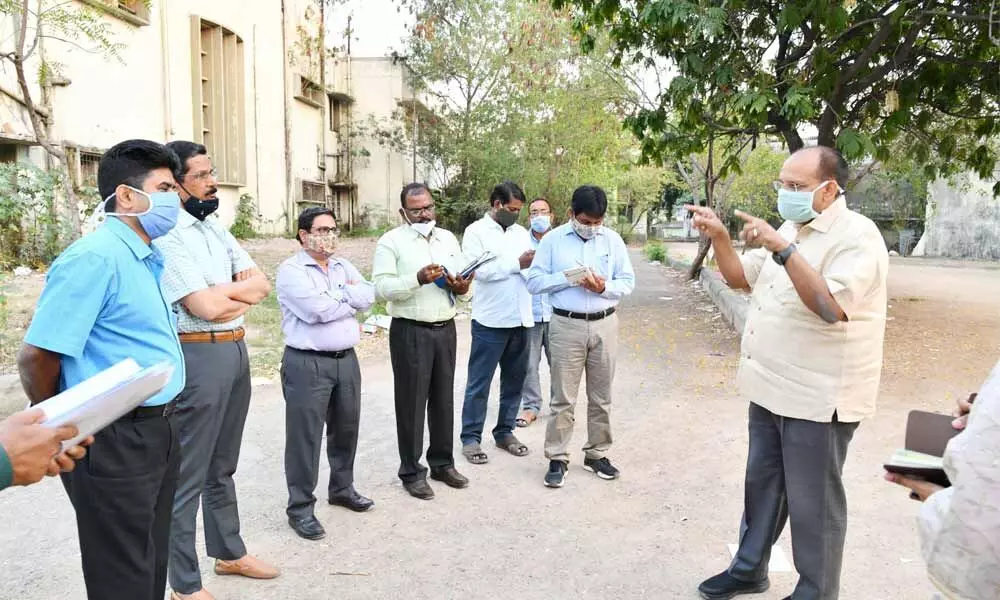 Telangana CS Somesh Kumar for massive green drive in GHMC areas