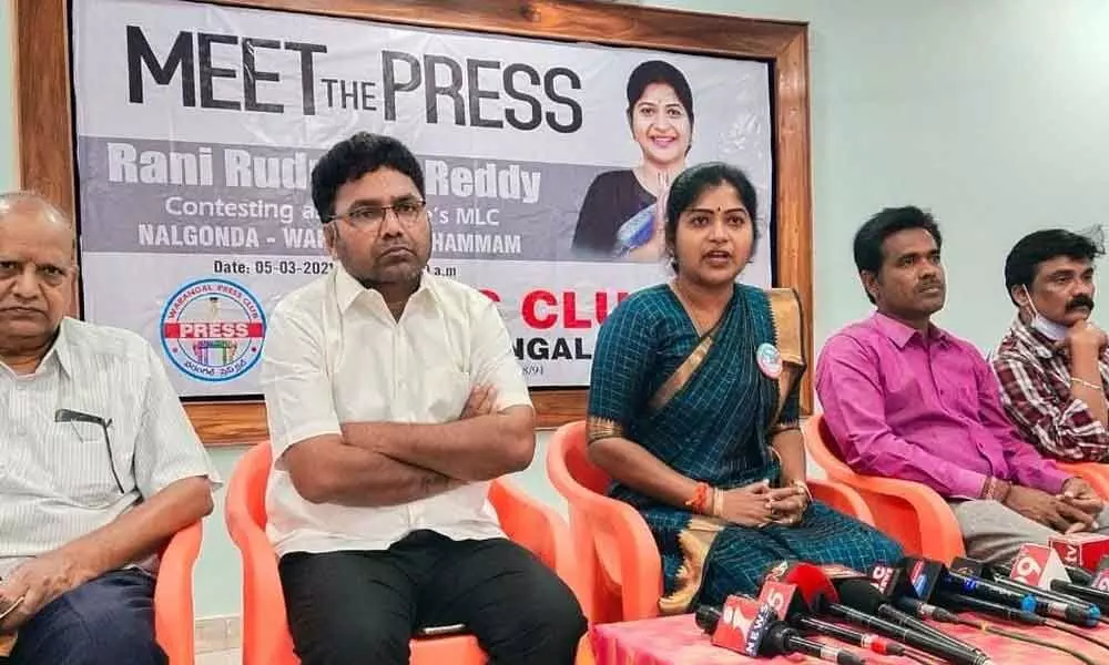Yuva Telangana Party leader Rani Rudrama speaking at the Meet the Press in Warangal Press Club on Friday
