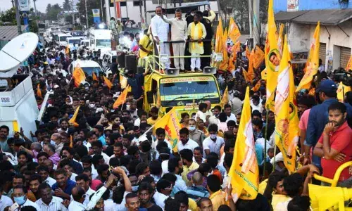 TDP chief N Chandrababu Naidu at the roadshow held in Pendurthi