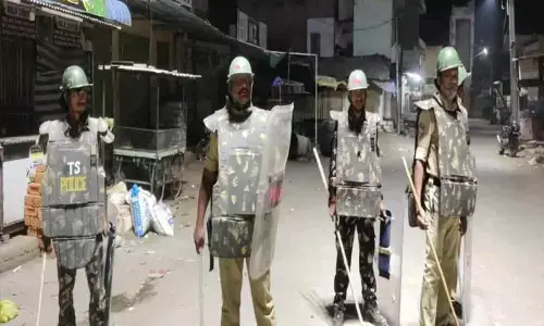 Telanganas Bhainsa witnesses communal clash again, 4 hurt