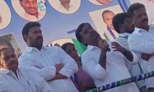 Deputy Chief Minister Amzath Basha participating in election campaign in Mydukuru town on Monday