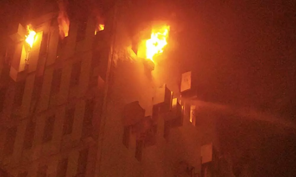 7 killed in Railway building fire in Kolkata