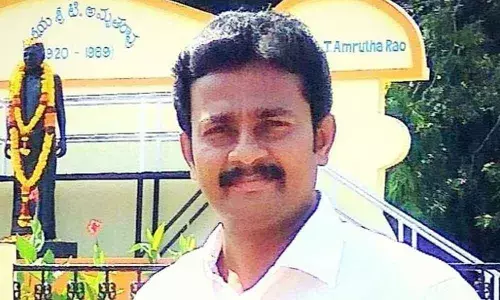 Tamanampalli Mohan Gandhi demands the Chief Minister to pass a resolution in the State Legislative Assembly against privatisation of VSP