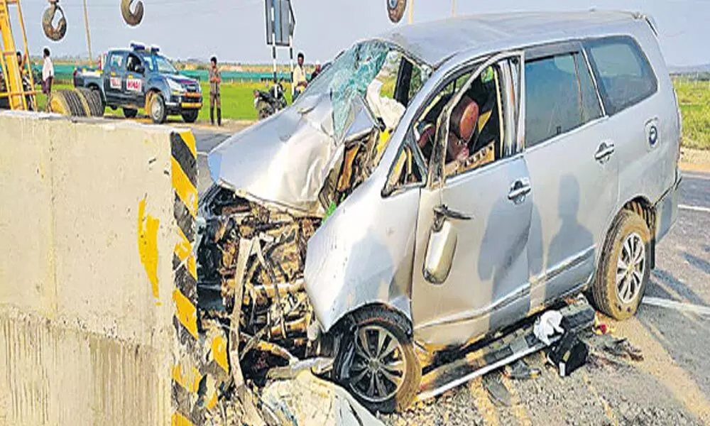 Andhra Pradesh: Four friends die in a road accident in Prakasam district