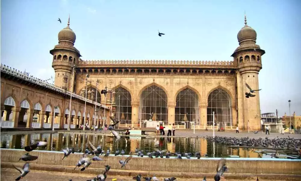 Mecca Masjid staff not paid salary for over 1 year