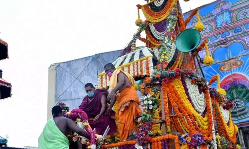 A large number of devotees take part in Prabotsavam in Srisailam on Thursday