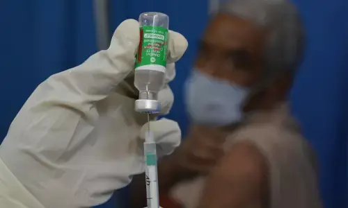 Telangana to continue with Covishield