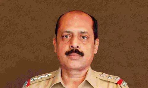 Sachin Waze sent to NIA custody till March 25